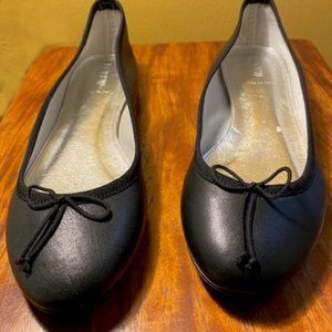 Brand new never worn J. Crew Classic Leather Ballet Flat